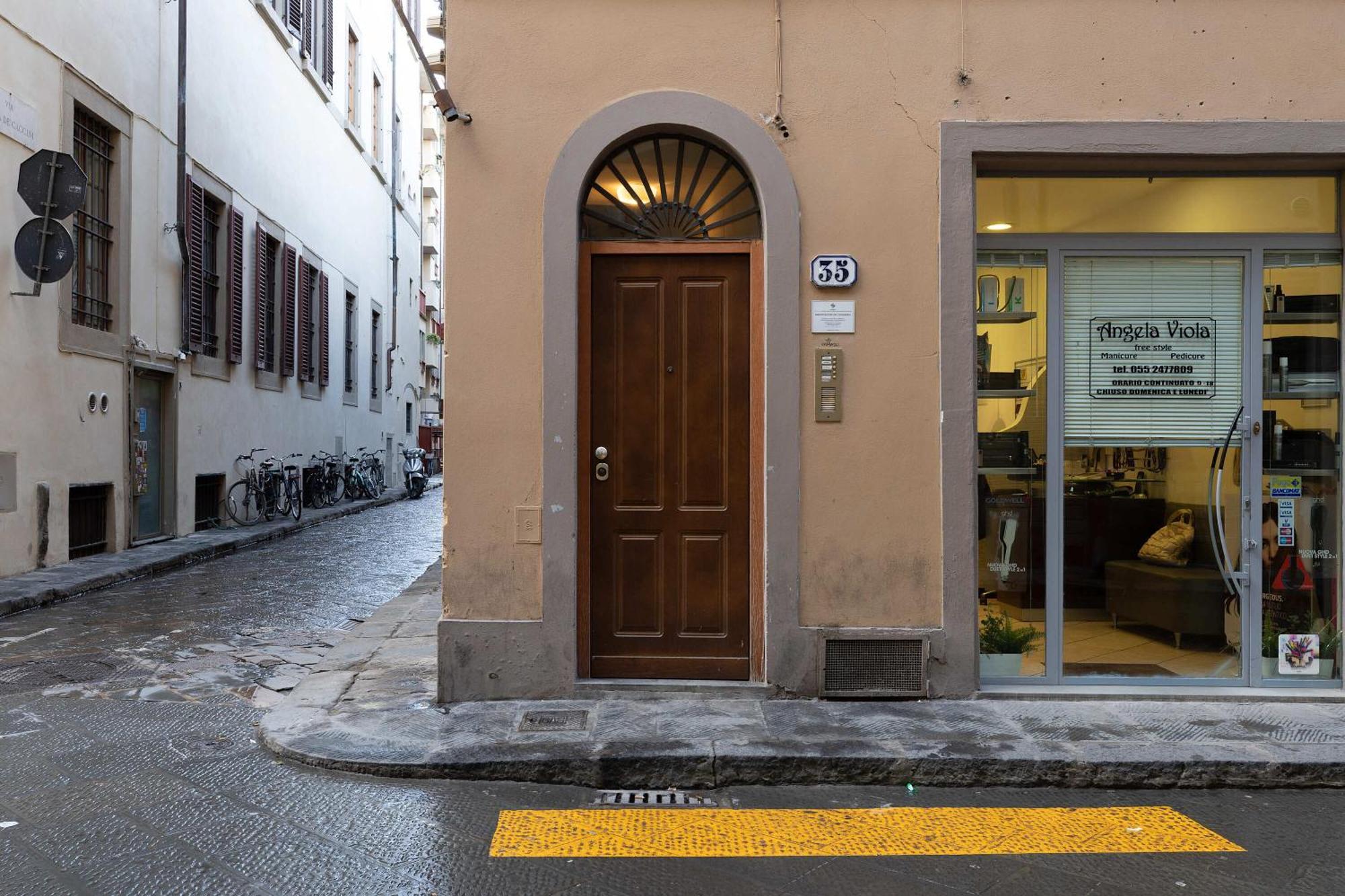 Apartment Dietro Al Duomo Free Wi-fi Florence
